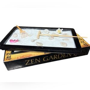 Zen Garden - Tray /Sand/ Rocks/ 2 Rakes / Book of Meditations - Original box